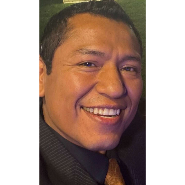 EDGAR-JORGE-Carpet-Plus-Inc-Headshot-800x800